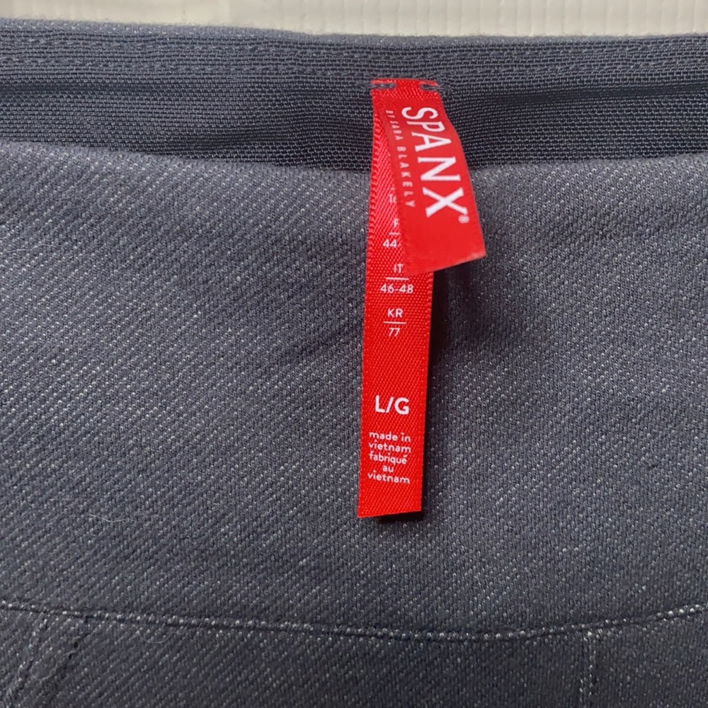 Spanx - Picture 4 of 7